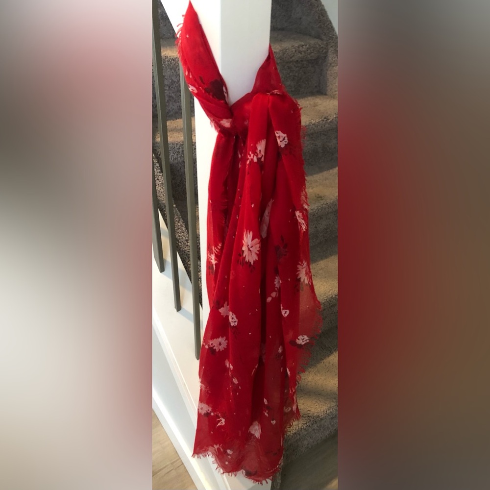 Reitmans Vibrant Red Scarf - Picture 2 of 3